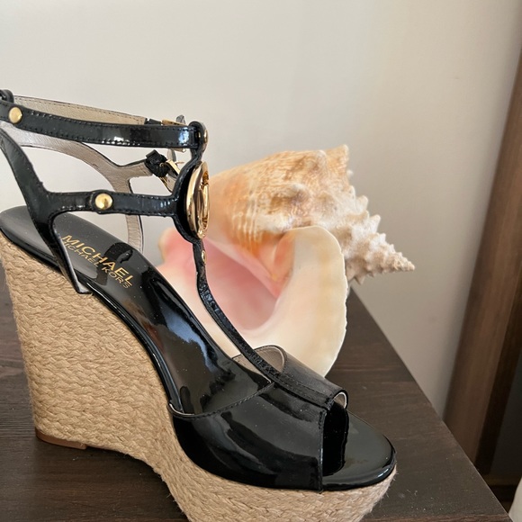 Michael Kors leather sandals 6 - Picture 2 of 11
